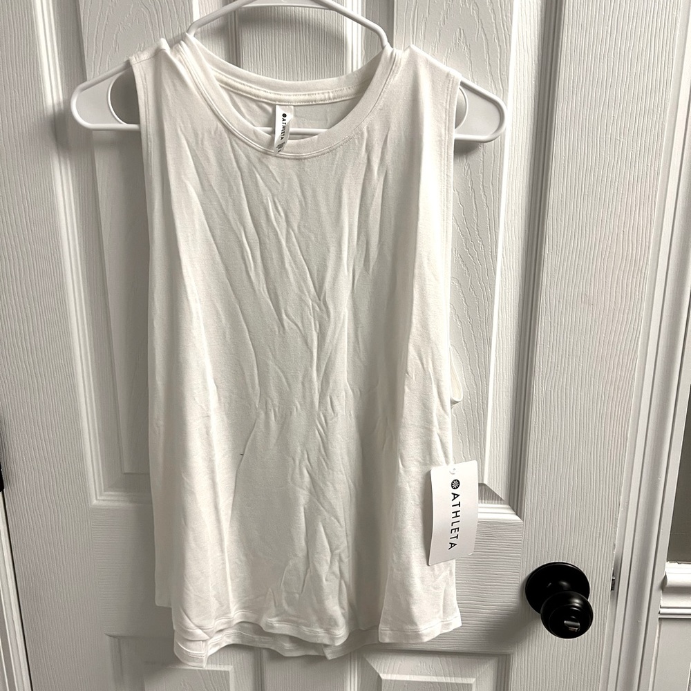 Athleta Cloudlight Muscle Tank!